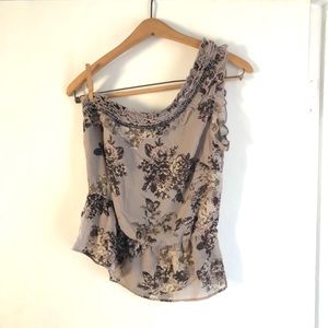Jessica Simpson one shoulder blouse S